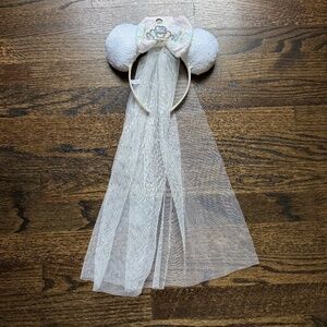 Primark Disney Minnie Mouse Bridal Ears Headband with Tiara and Veil | NWT